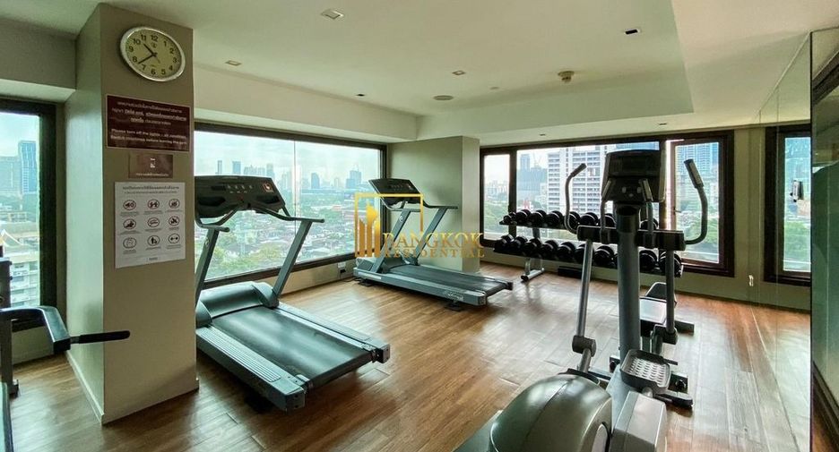 For rent 2 bedrooms condo in Pathum Wan, Bangkok