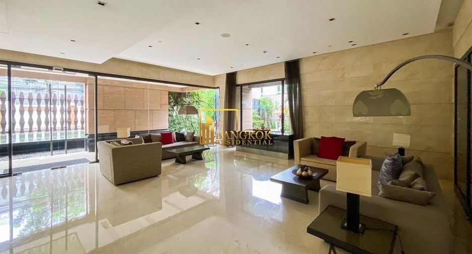 For rent 2 bedrooms condo in Pathum Wan, Bangkok