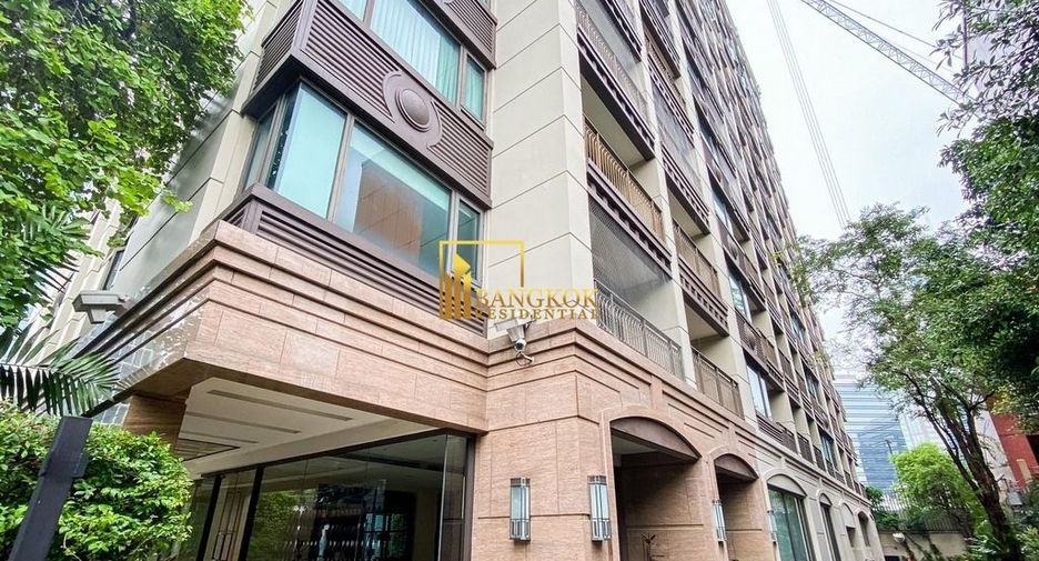 For rent 2 bedrooms condo in Pathum Wan, Bangkok