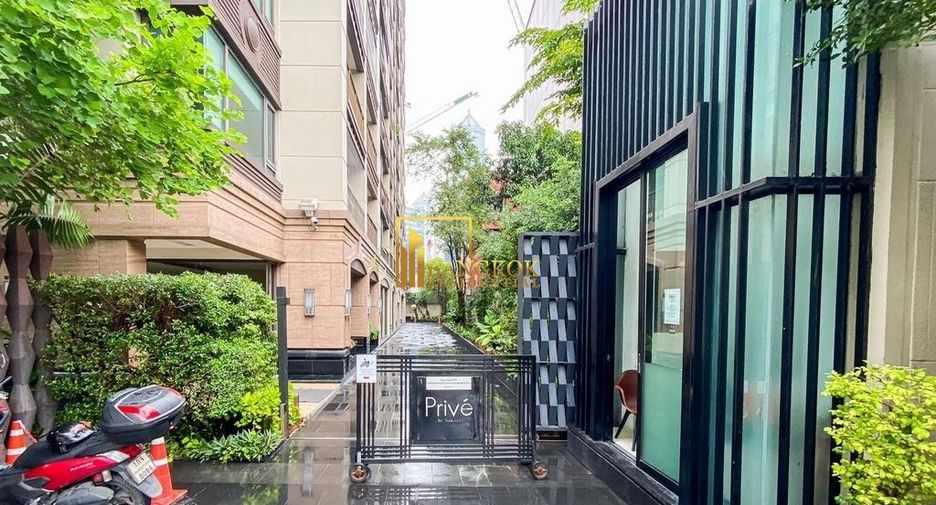 For rent 2 bedrooms condo in Pathum Wan, Bangkok