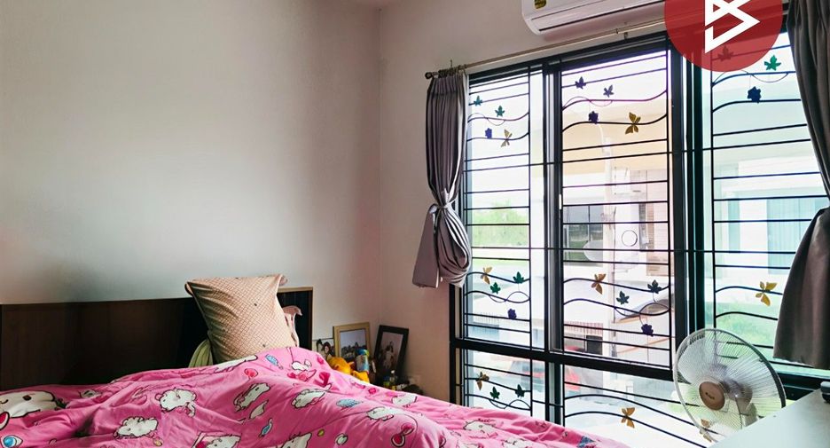 Casa adosada en venta de 2 habitaciones en Bang Sao Thong, Samut Prakan