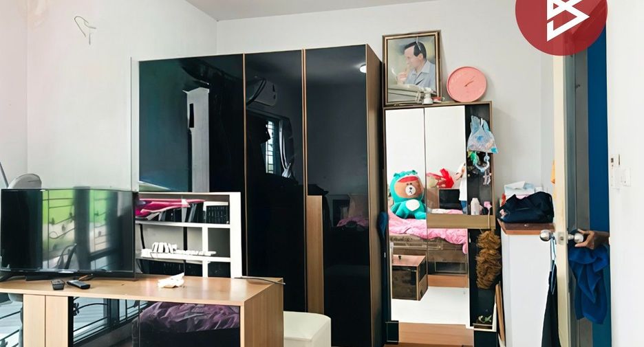 Casa adosada en venta de 2 habitaciones en Bang Sao Thong, Samut Prakan