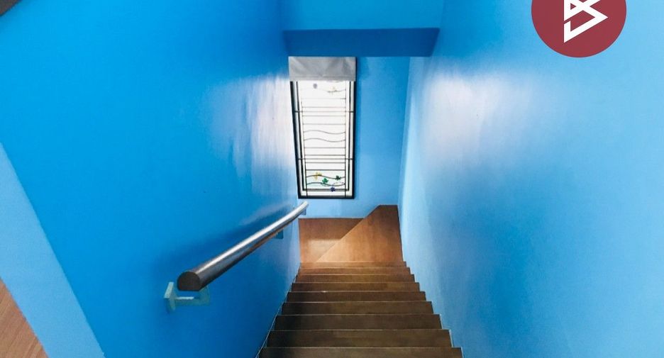 Casa adosada en venta de 2 habitaciones en Bang Sao Thong, Samut Prakan