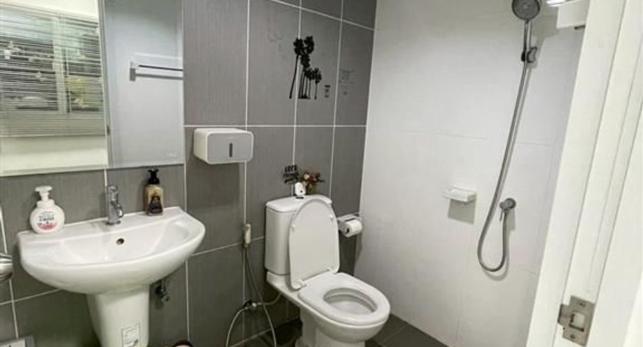 For sale 3 ベッドルーム townhouse in Sai Mai, Bangkok