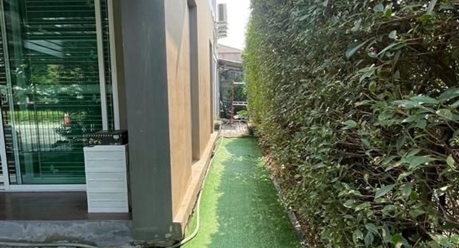 For sale 3 ベッドルーム townhouse in Sai Mai, Bangkok
