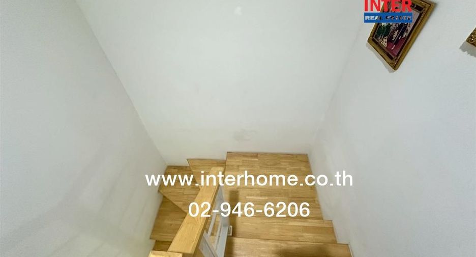 For sale 3 ベッドルーム townhouse in Sai Mai, Bangkok