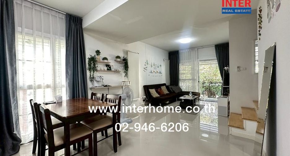 For sale 3 ベッドルーム townhouse in Sai Mai, Bangkok