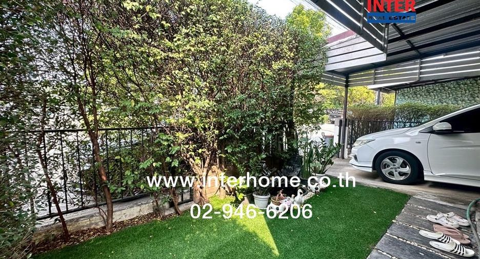 For sale 3 ベッドルーム townhouse in Sai Mai, Bangkok
