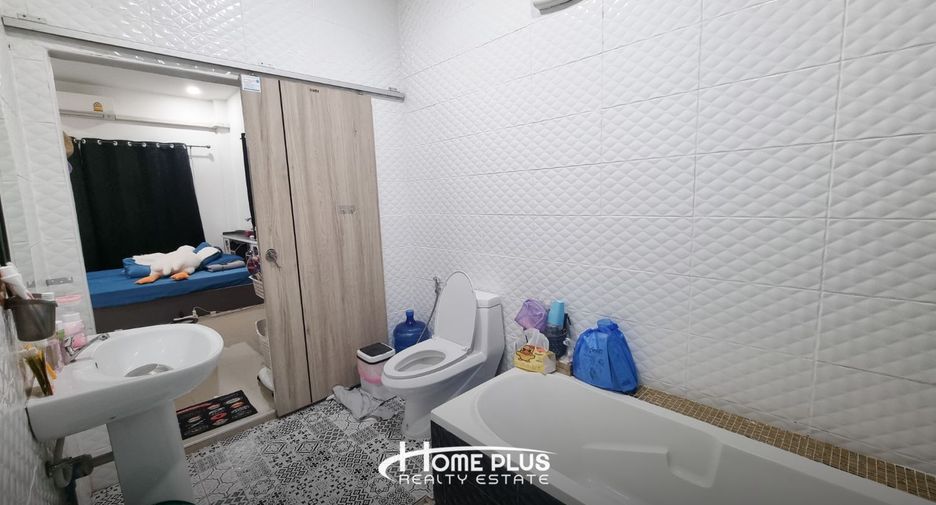 Casa en venta de 2 habitaciones en Kham Thale So, Nakhon Ratchasima