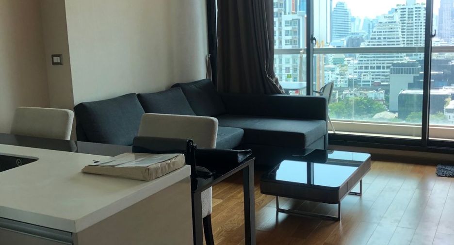 For rent 1 bed condo in Sathon, Bangkok