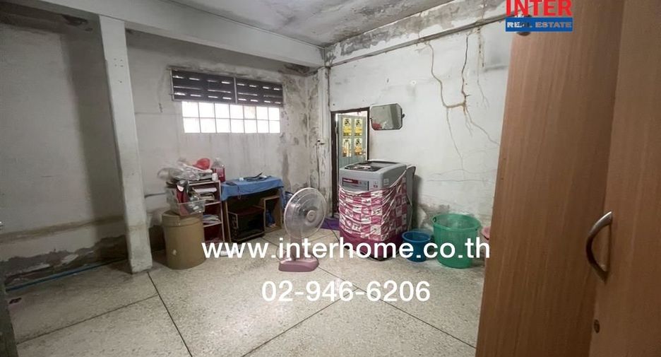 For sale 2 bedrooms townhouse in Bang Khae, Bangkok