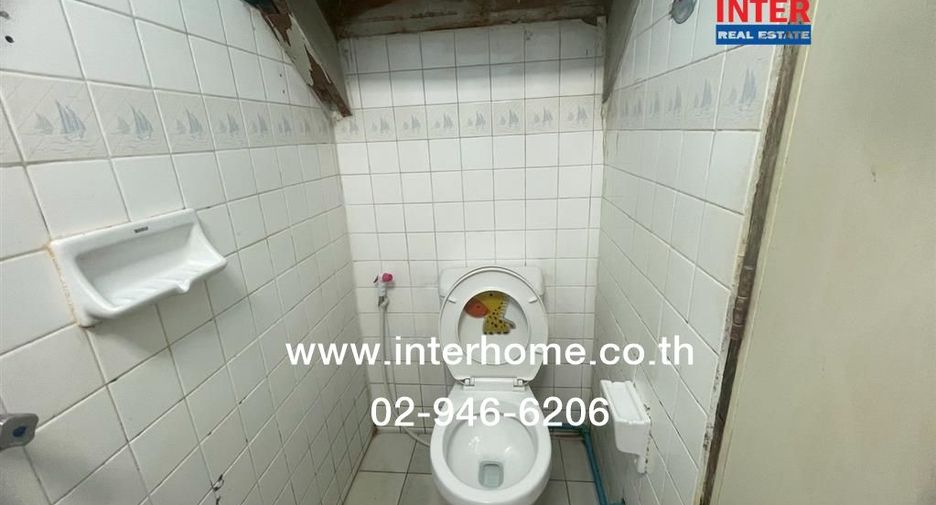 For sale 2 bedrooms townhouse in Bang Khae, Bangkok