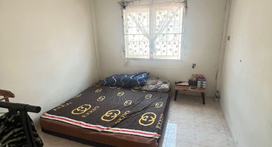 À vendre 3 chambres maison de ville à Mueang Samut Prakan, Samut Prakan
