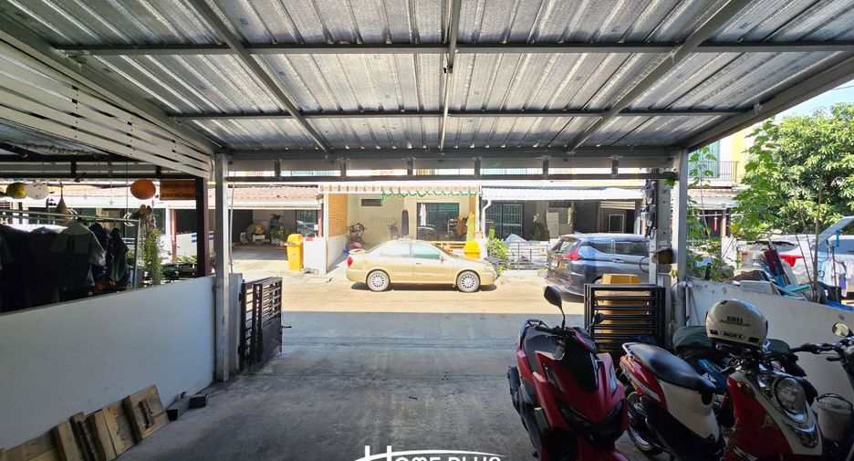 For sale 3 bedrooms townhouse in Bang Phli, Samut Prakan