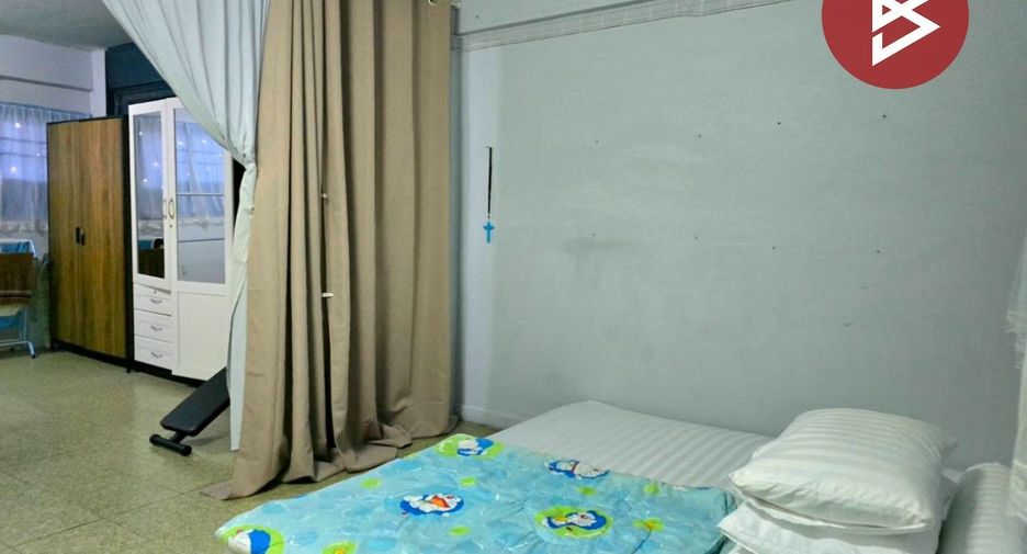 For sale 4 bedrooms retail Space in Bang Phlat, Bangkok