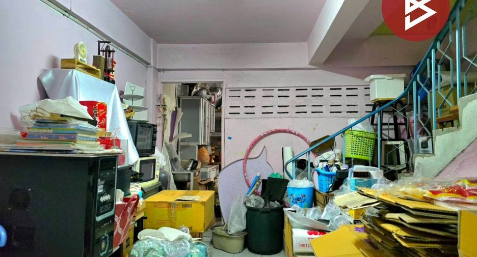 For sale 4 bedrooms retail Space in Bang Phlat, Bangkok