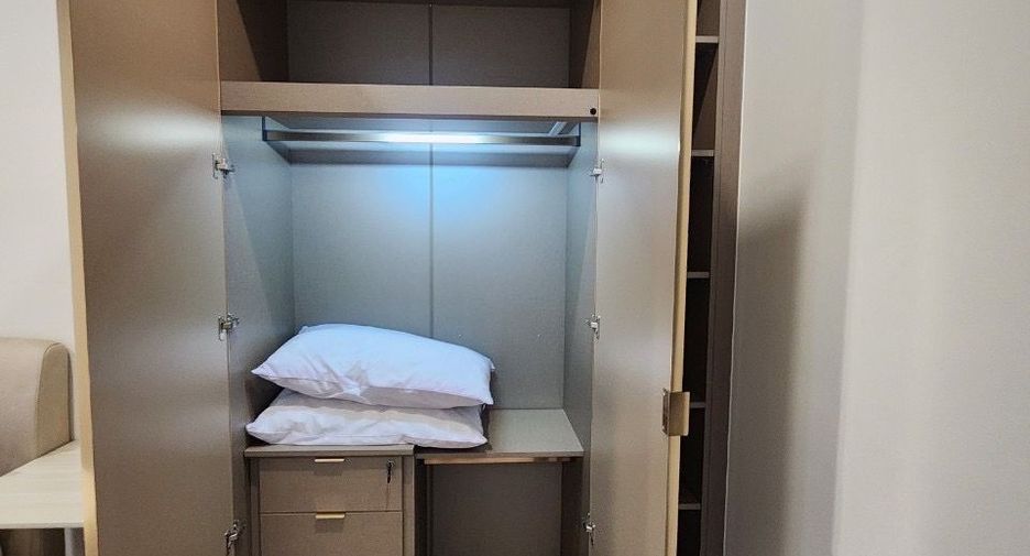For rent 2 bedrooms condo in Bang Kho Laem, Bangkok