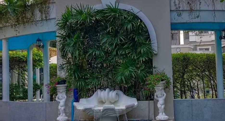 For sale 1 bed condo in Huai Khwang, Bangkok