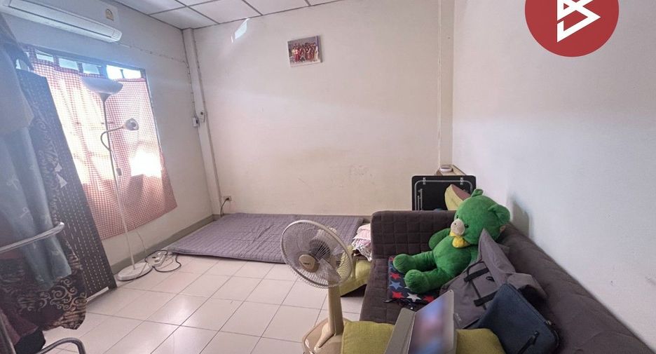 For sale 3 bedrooms townhouse in Mueang Samut Prakan, Samut Prakan