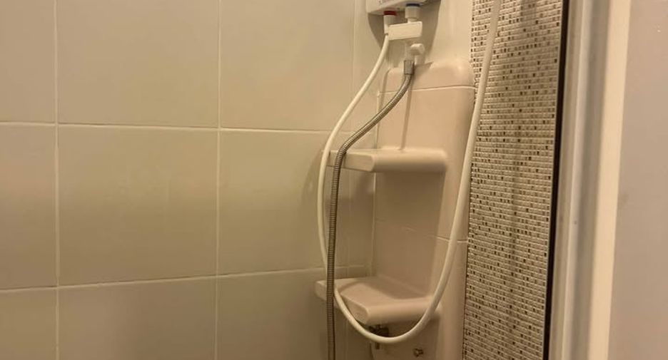 For sale 1 bed condo in Thon Buri, Bangkok