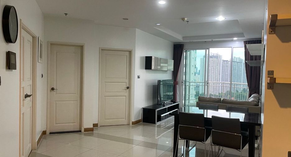 For rent そして for sale 2 ベッドルーム condo in Huai Khwang, Bangkok