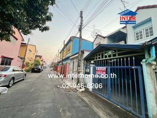 À vendre 2 chambres maison de ville à Sam Phran, Nakhon Pathom
