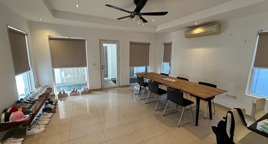 À vendre 4 chambres villa à Bang Lamung, Chonburi