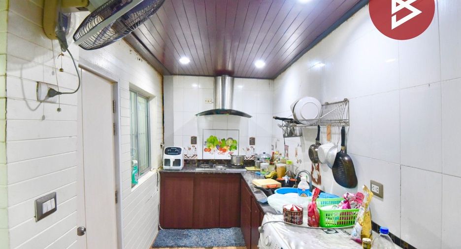 For sale 3 bedrooms townhouse in Bang Phli, Samut Prakan