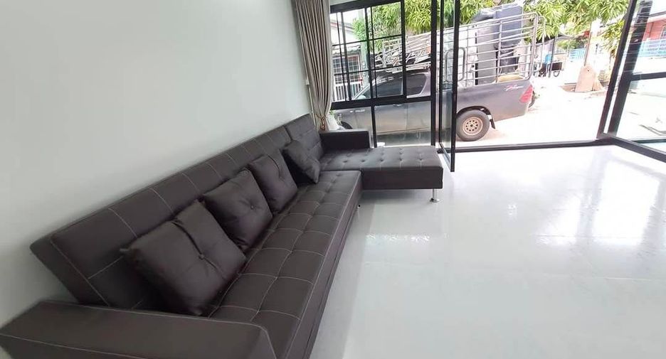 For sale 2 bedrooms townhouse in Thanyaburi, Pathum Thani