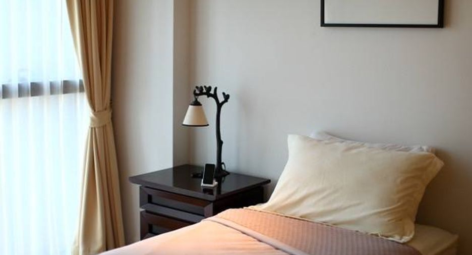For sale 3 bedrooms condo in Sathon, Bangkok