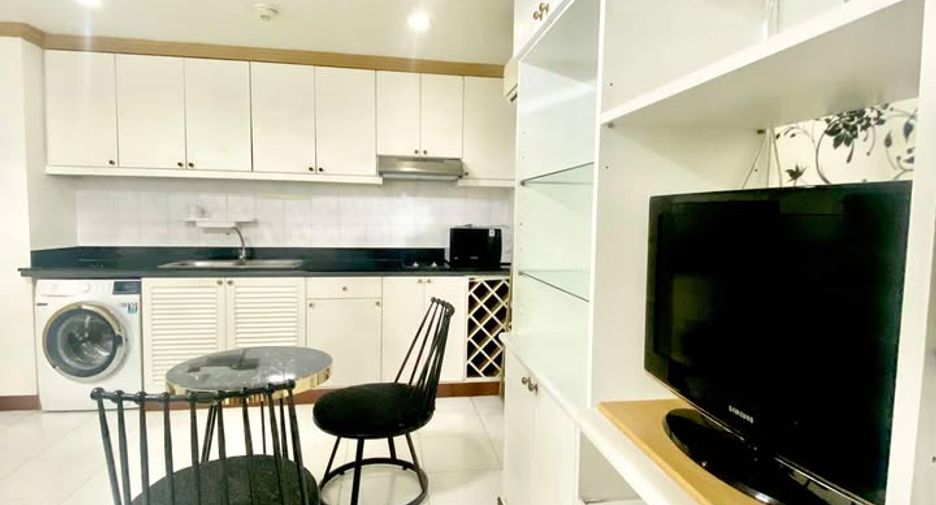 For sale 1 bed condo in Watthana, Bangkok
