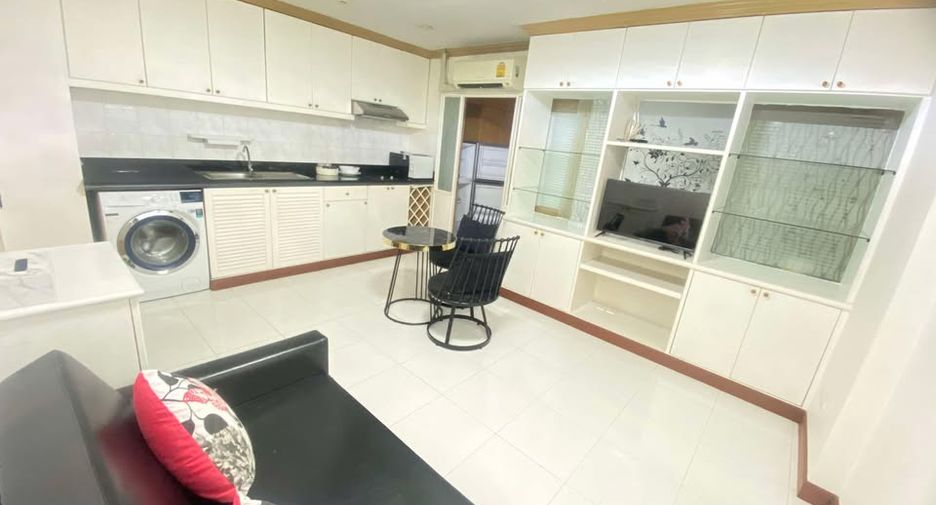 For sale 1 bed condo in Watthana, Bangkok