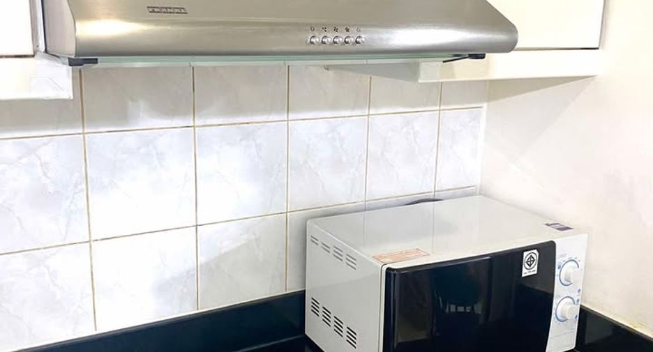 For sale 1 bed condo in Watthana, Bangkok