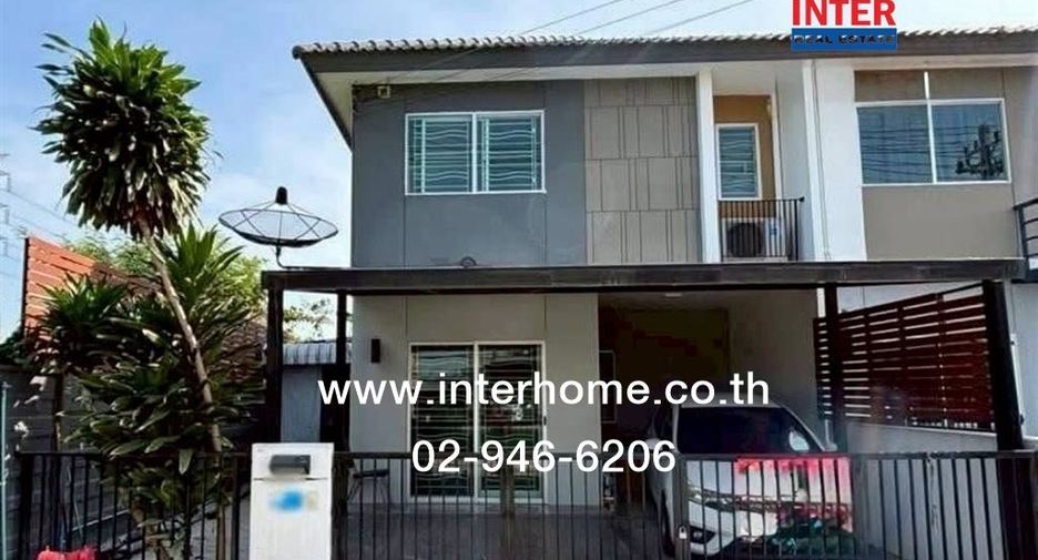 Casa adosada en venta de 3 habitaciones en Krathum Baen, Samut Sakhon