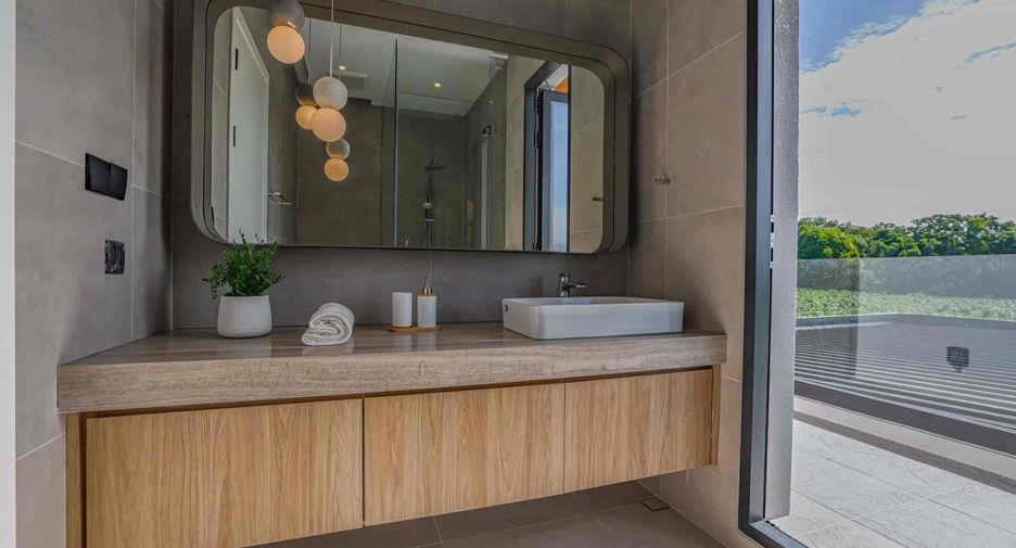 Casa en venta de 4 habitaciones en Bang Lamung, Chonburi