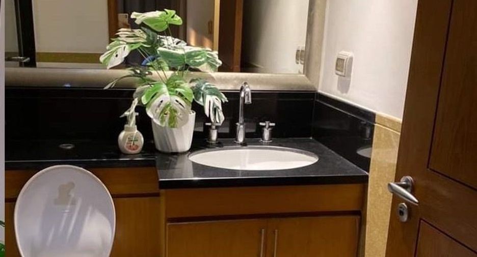 For sale 2 bedrooms condo in Sathon, Bangkok