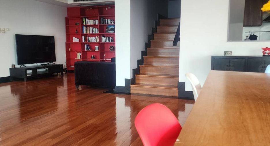 For rent and for sale 3 bedrooms condo in Sathon, Bangkok