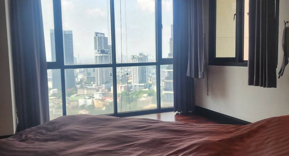 For rent and for sale 3 bedrooms condo in Sathon, Bangkok