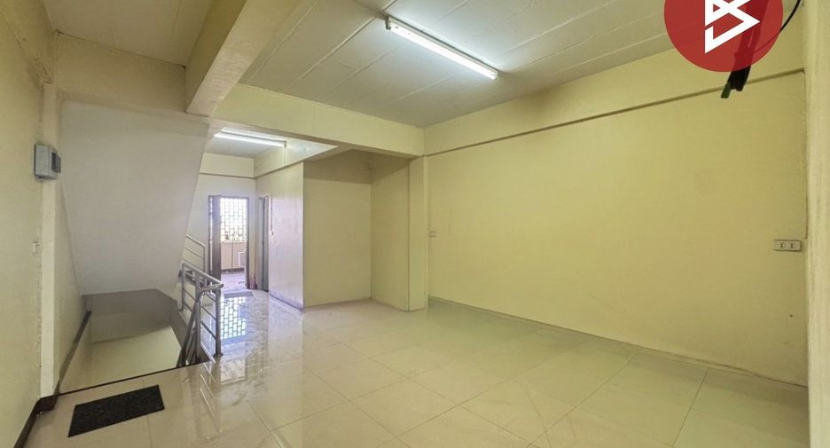 Gewerbefläche zum Kauf mit 4 Zimmer in Thung Khru, Bangkok
