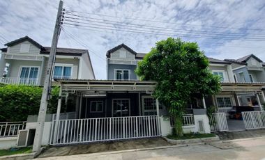 ให้เช่า และ ขาย 3 ห้องนอน บ้านเดี่ยว ใน ไทรน้อย, นนทบุรี