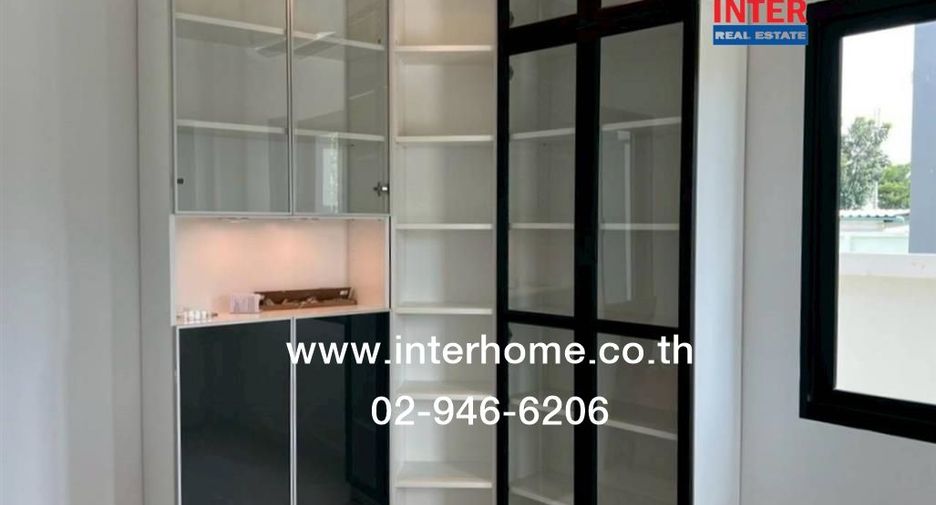 For sale 4 bedrooms house in Nong Chok, Bangkok