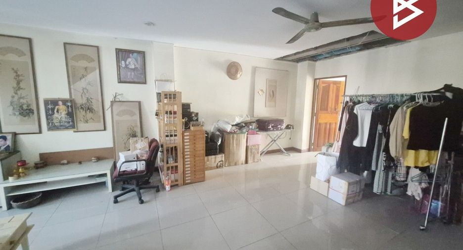 For sale 5 bedrooms retail Space in Bang Na, Bangkok