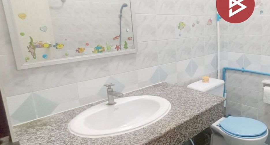 Reihenhaus zum Kauf mit 3 Zimmer in Mueang Chon Buri, Chonburi