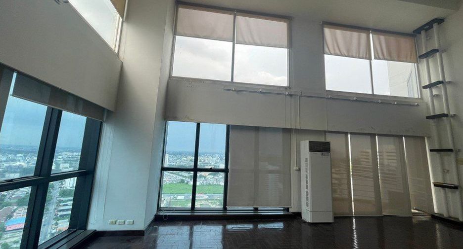 For sale 5 bedrooms condo in Bang Na, Bangkok