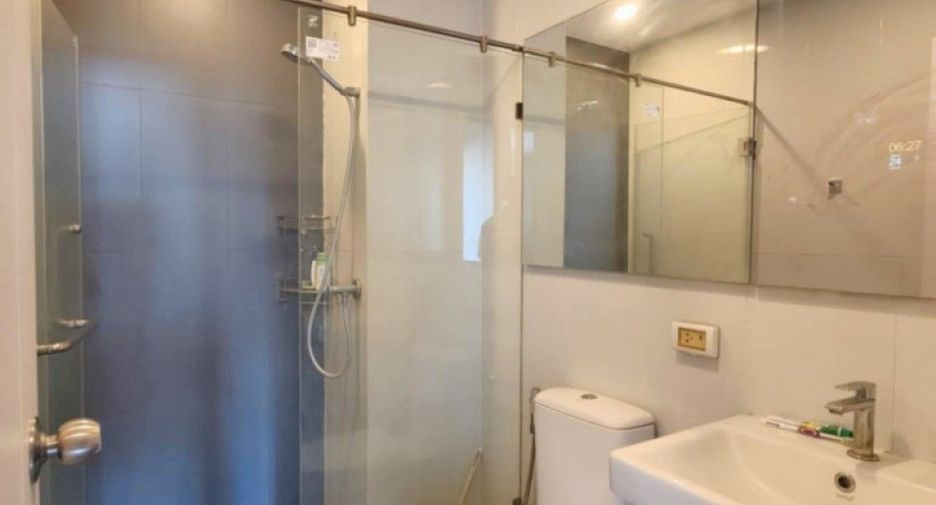 For sale 1 bed condo in Min Buri, Bangkok