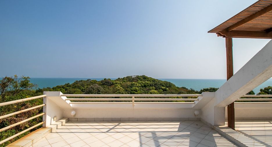 For sale 3 bedrooms condo in Klaeng, Rayong