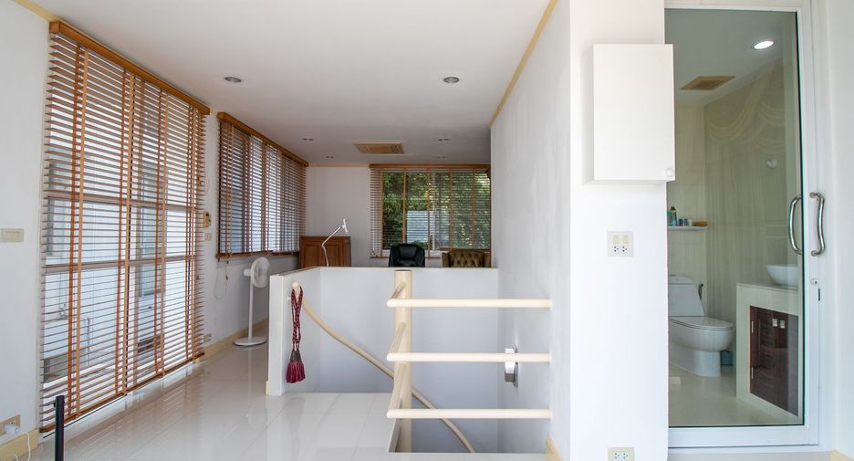 For sale 3 bedrooms condo in Klaeng, Rayong