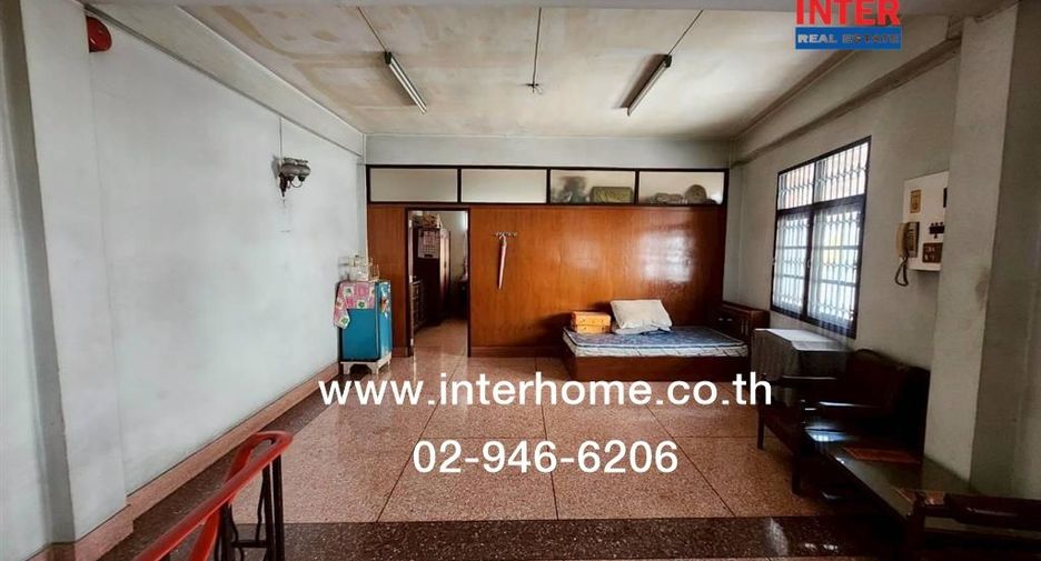 For sale 3 bedrooms retail Space in Yan Nawa, Bangkok