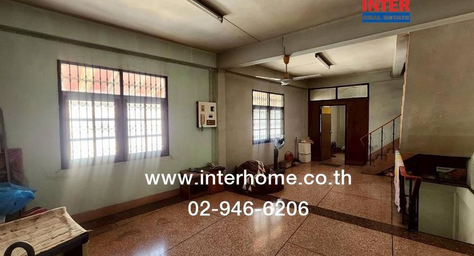For sale 3 bedrooms retail Space in Yan Nawa, Bangkok