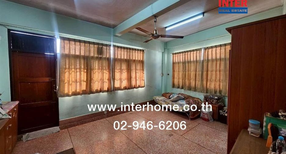 For sale 3 bedrooms retail Space in Yan Nawa, Bangkok